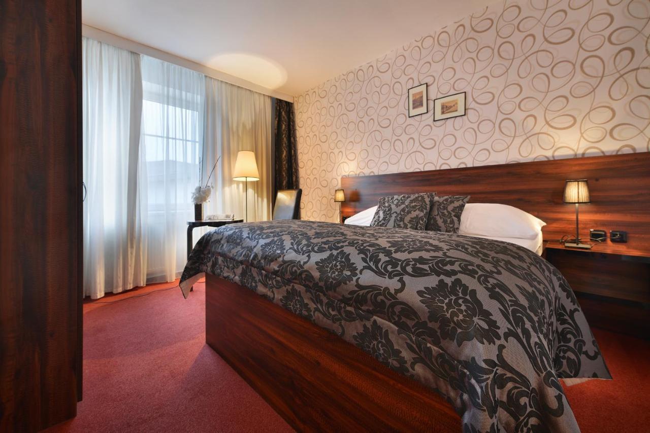 Parkhotel Morris Nový Bor Dış mekan fotoğraf