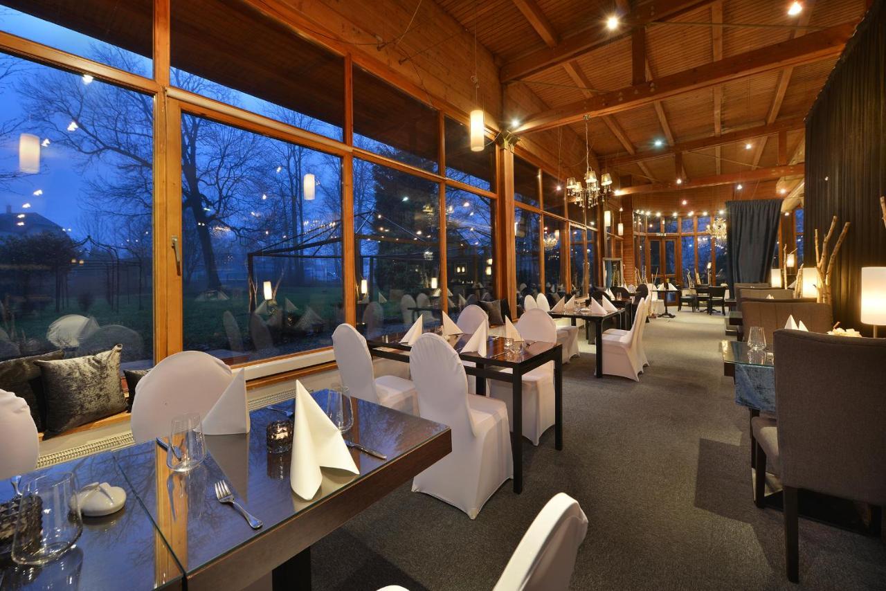Parkhotel Morris Nový Bor Dış mekan fotoğraf