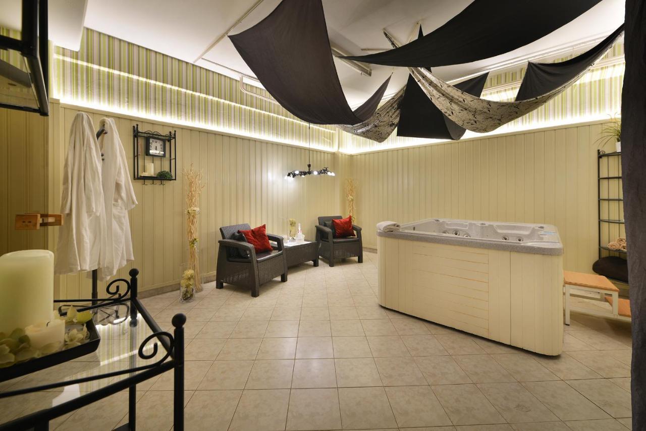 Parkhotel Morris Nový Bor Dış mekan fotoğraf