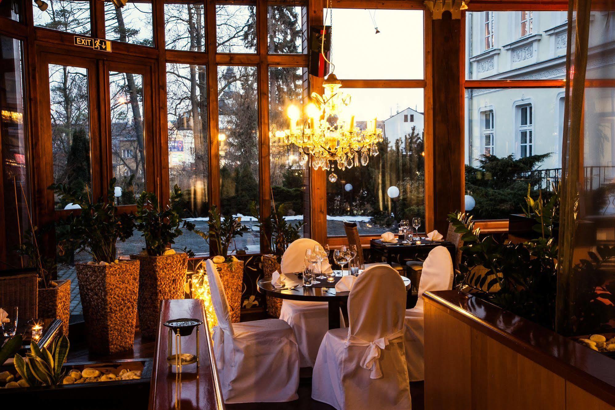 Parkhotel Morris Nový Bor Dış mekan fotoğraf